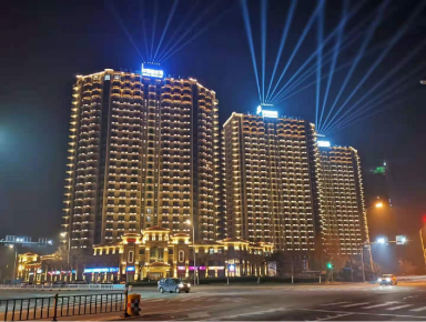 威海市(shi)華瀚大湖(hu)公館樓體及週邊景觀亮(liang)化工程